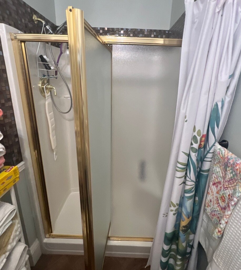 Before - Shower Remodel, Sycamore Dr, Jonesborough, TN 37659