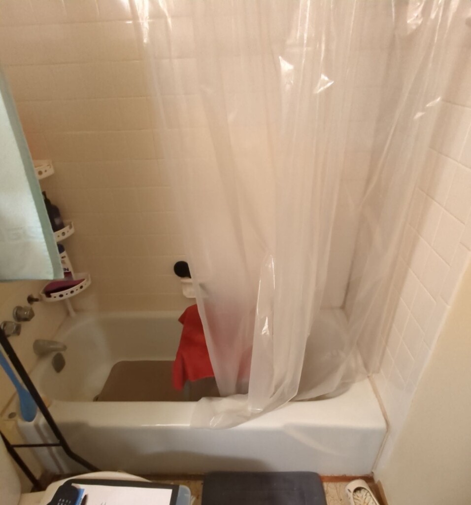 Before - Tub To Shower Conversion, S 87th E Ave, Bixby, OK 74008