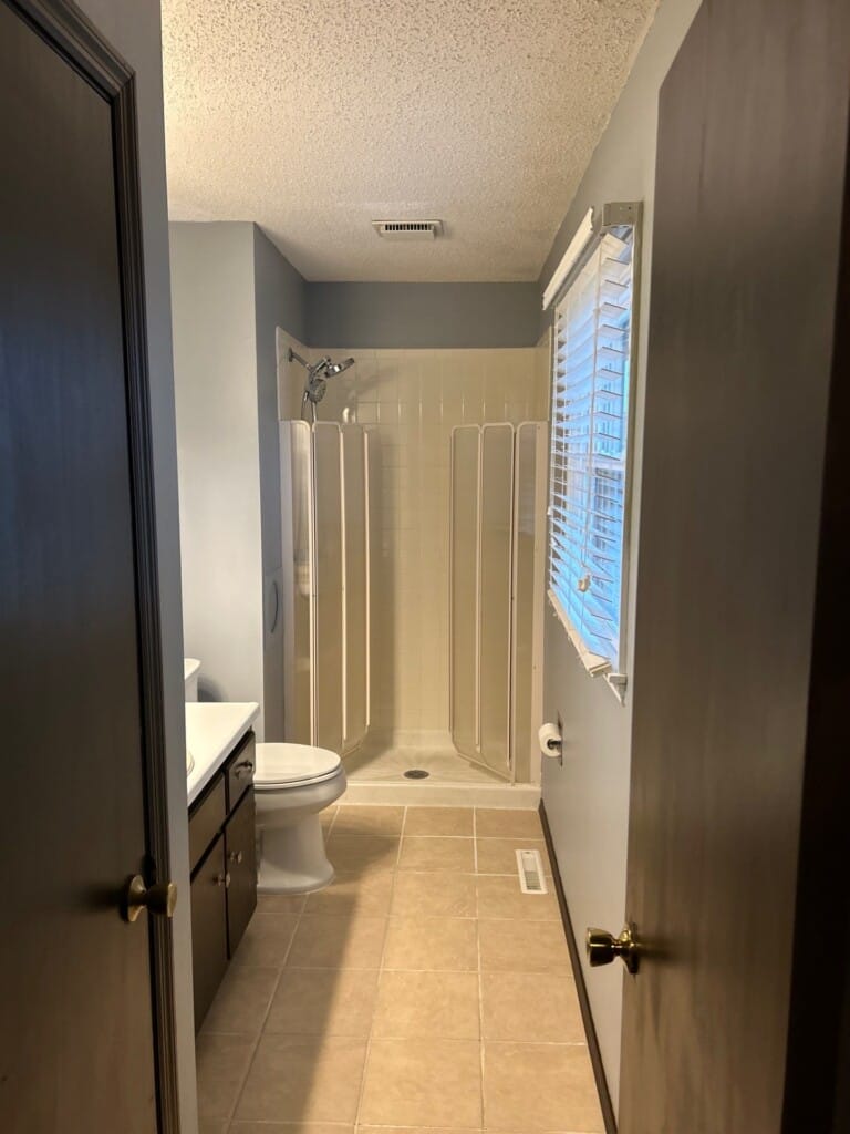 Before - Shower Remodel, E Baker Woods Ln, Decatur, IL 62521