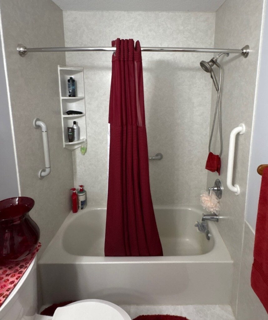 Before - Tub To Shower Conversion, Shryer Ave E, North Saint Paul, MN 55109