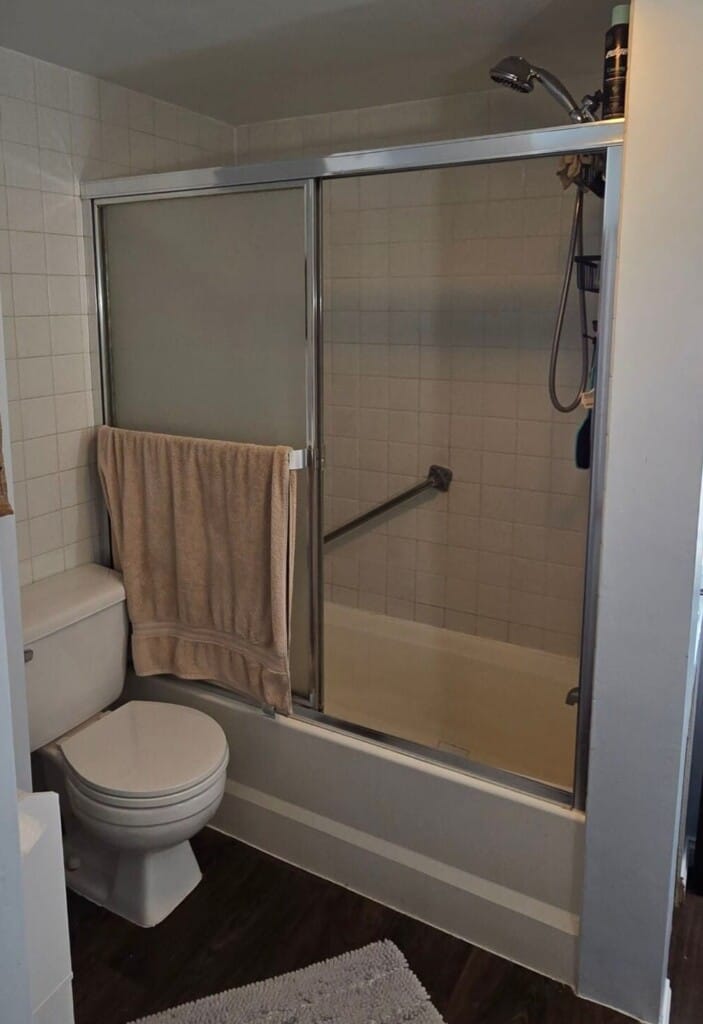 Before - Tub To Shower Conversion, 10th Ave S, Minneapolis, MN 55417