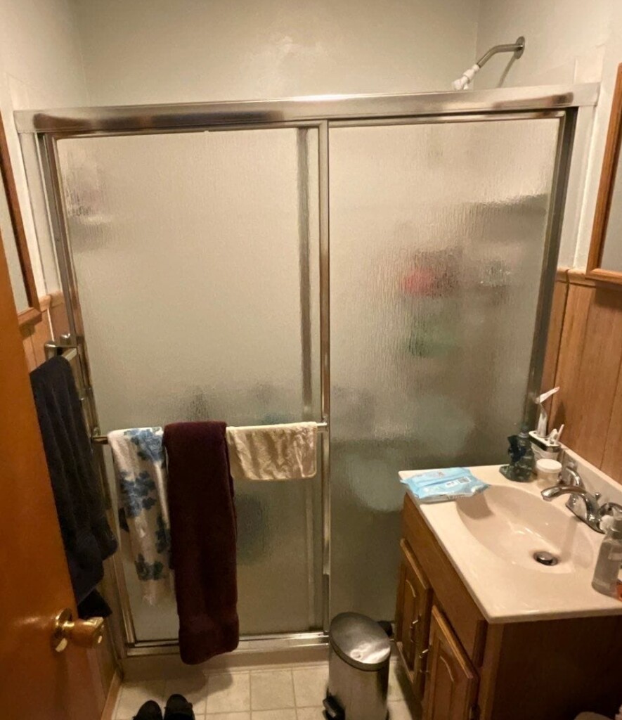 Before - Shower Remodel, E 2 St S, Independence, MO 64050