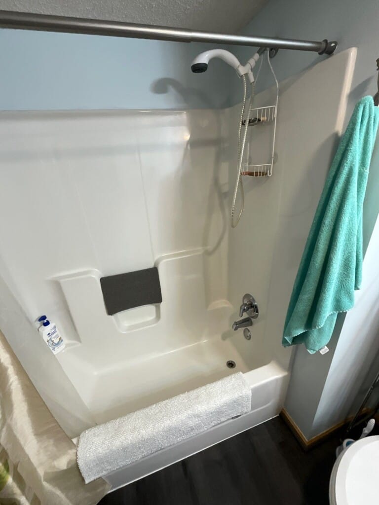 Before - Tub To Shower Conversion, Willow Ave, Raytown, MO 64133