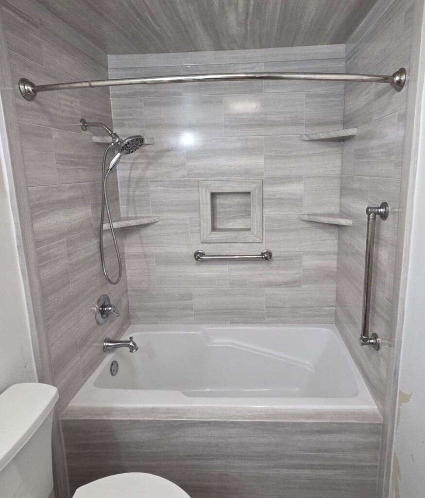 After - Bath & Shower Combo, Chalk Farm Rd, Warren, MI48091