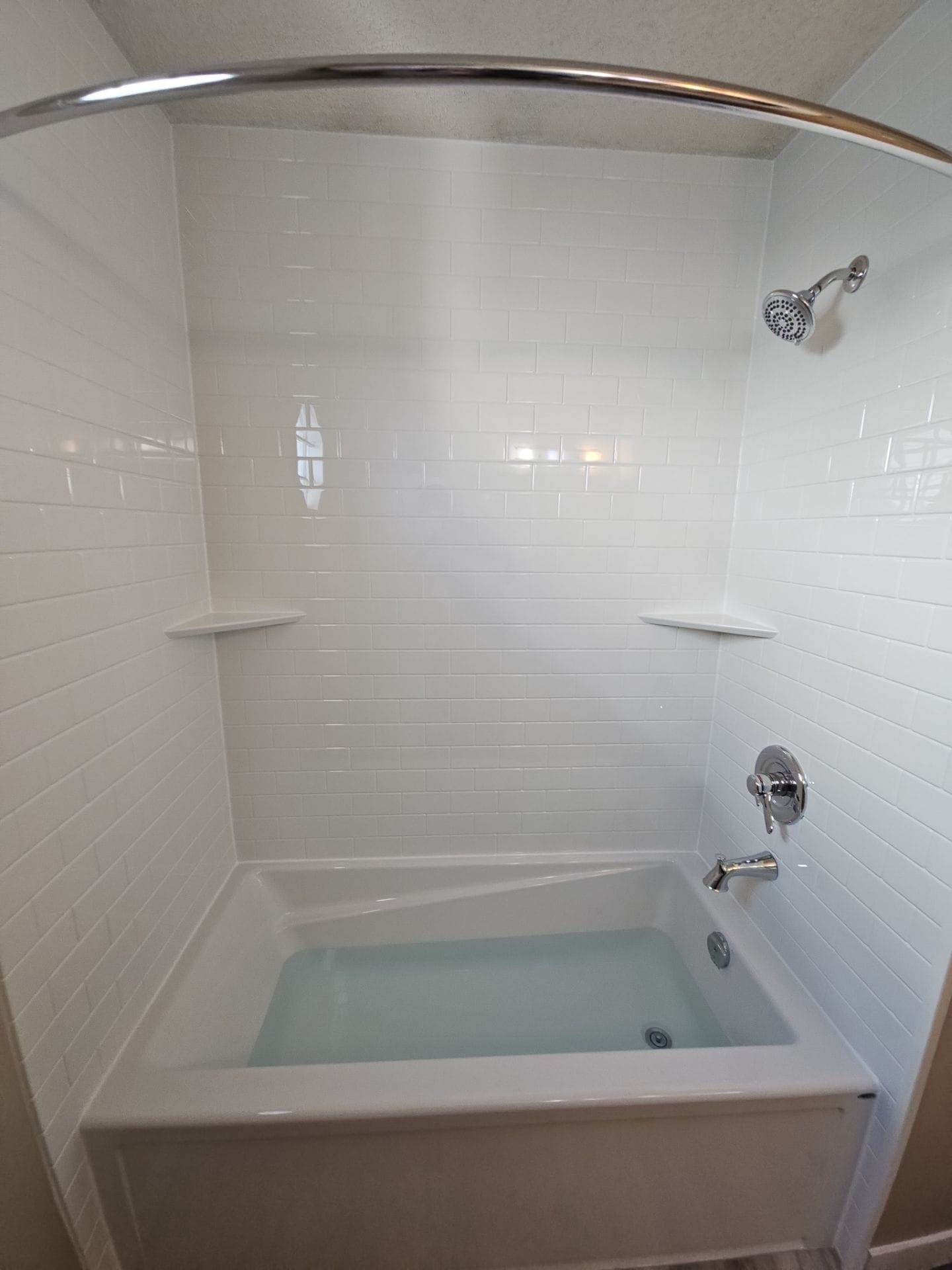 Bath & Shower Combo, Kirkpatrick Crescent NW, Edmonton, AB T6L 5E1