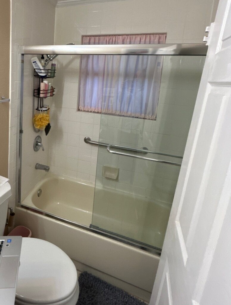 Before - Tub To Shower Conversion, Clover Park Dr, Arlington, TX 76013