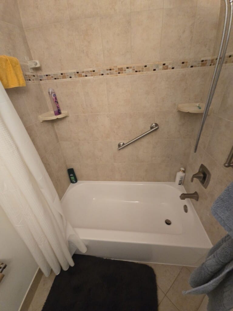Before - Bath & Shower Combo, S Buchanan St, Arlington, VA 22206