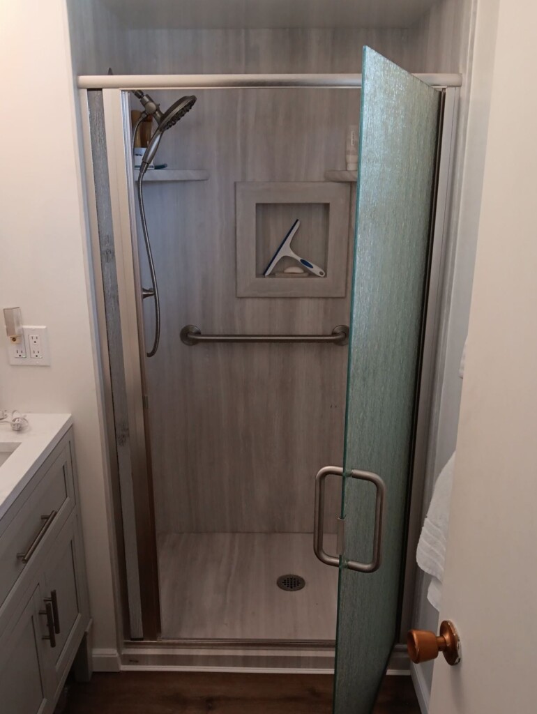 Before - Bath & Shower combo, Xavier St, Denver, CO 80219