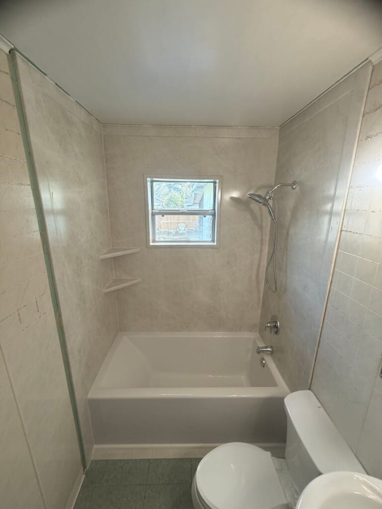 After - Bath & Shower Combo, 7th Ave N, Saint Petersburg, FL 33713