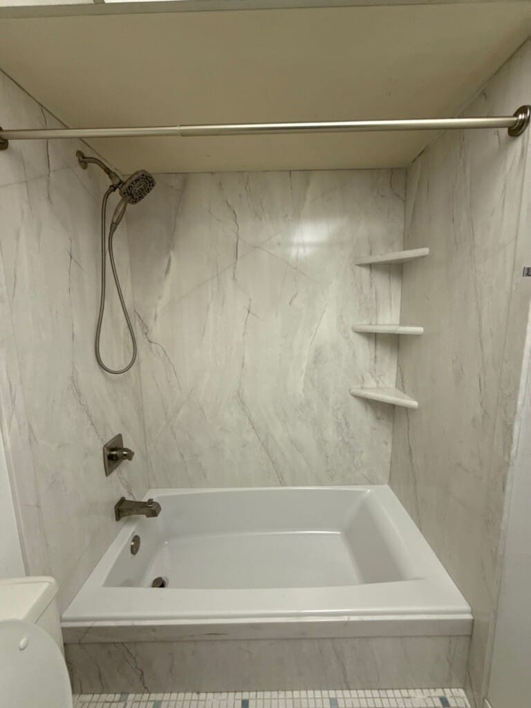 After - Bath & Shower Combo, W Parliament Pl, Mount Prospect, IL 60056