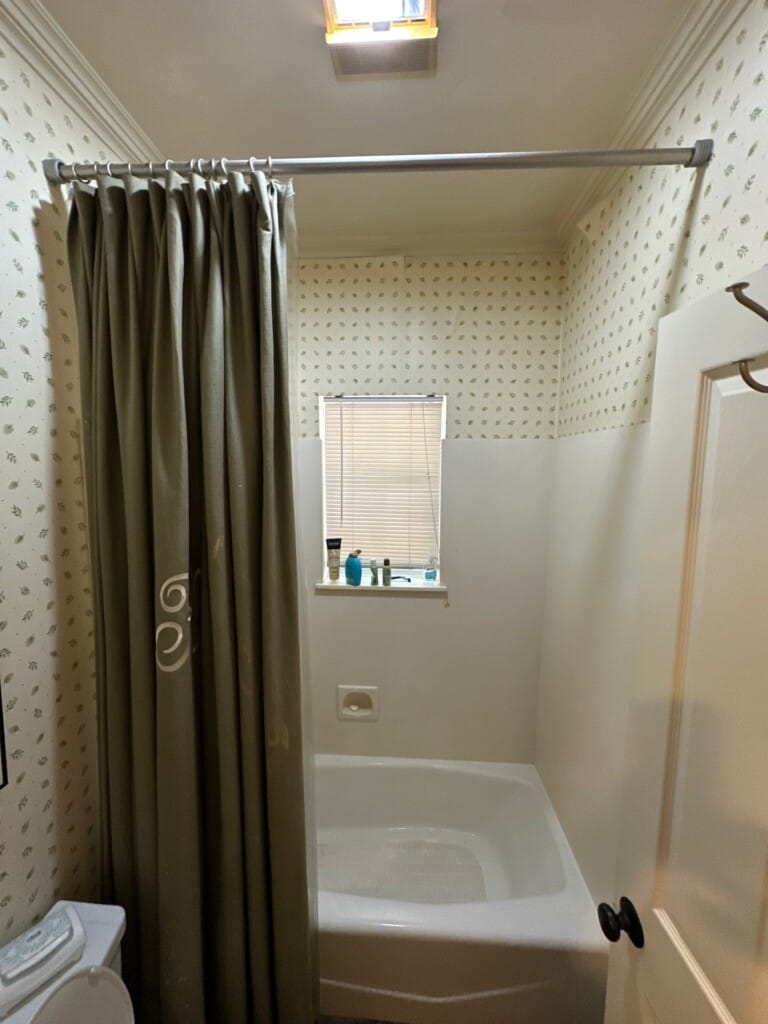 Before - Tub To Shower Conversion, Jeannette Dr, Richmond Heights, OH 44143