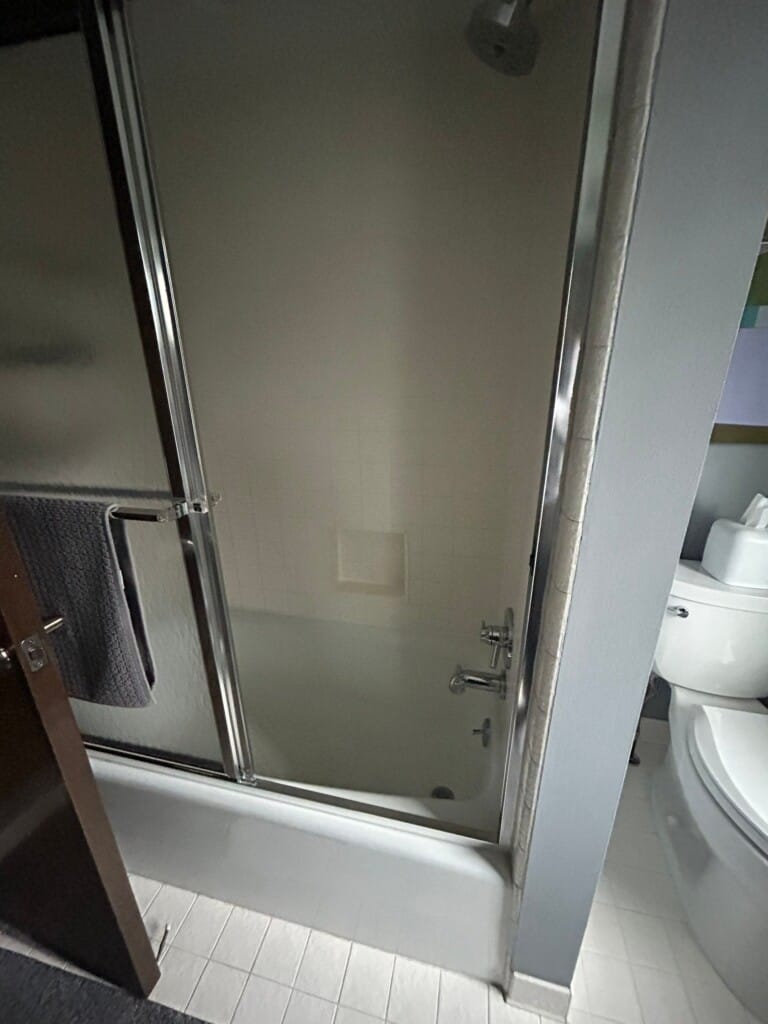 Before - Tub To Shower Conversion, Mayfair Dr, Farmington Hills, MI 48331