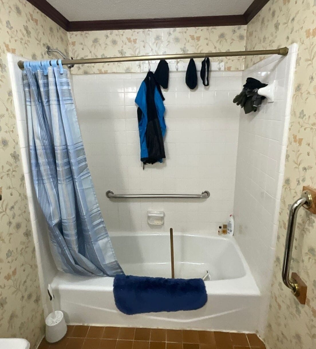 Before Bath Remodel