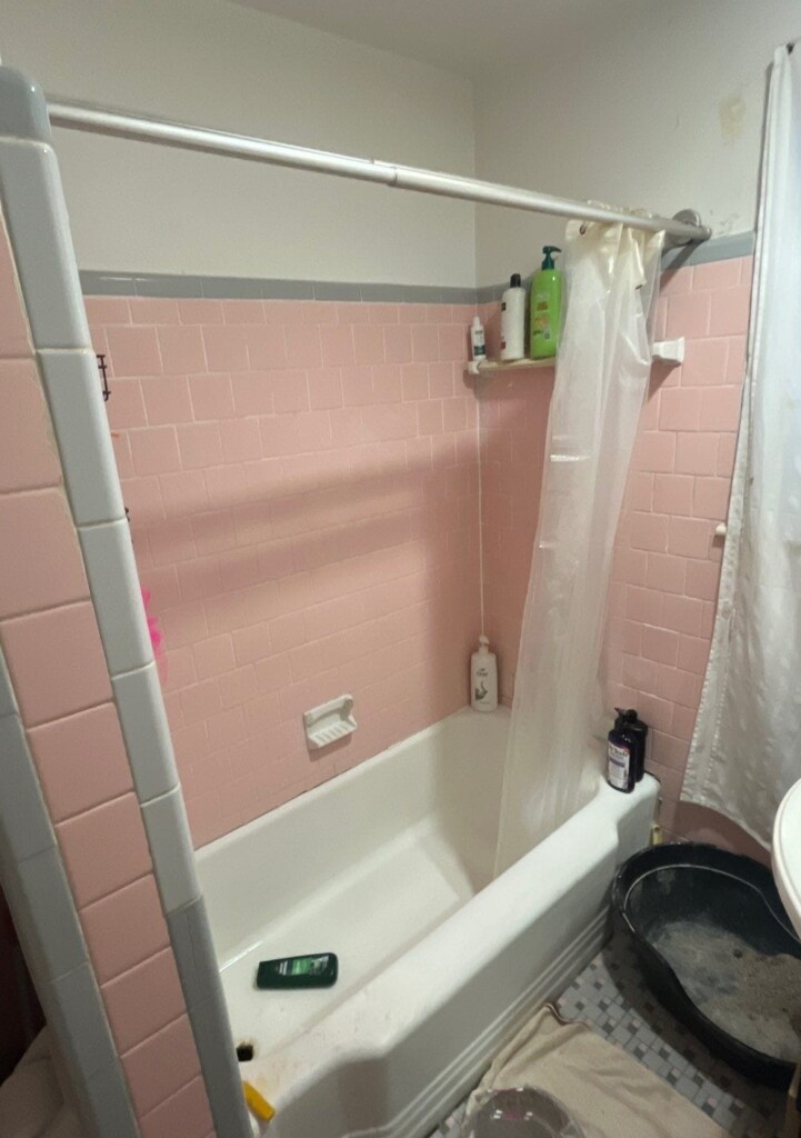 Before - New Bathtub Installation, E 65th St, Savannah, GA 31405