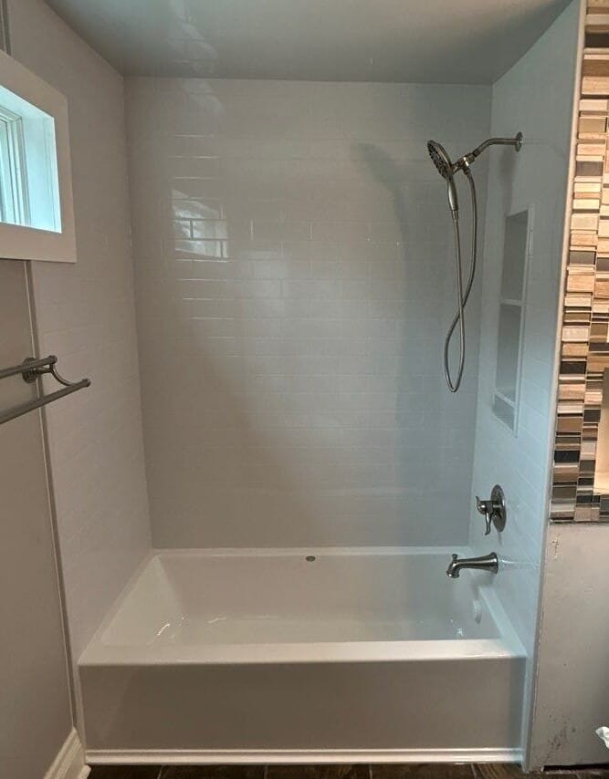 New Bathtub Installation, 26th Ave S, Minneapolis, MN 55406