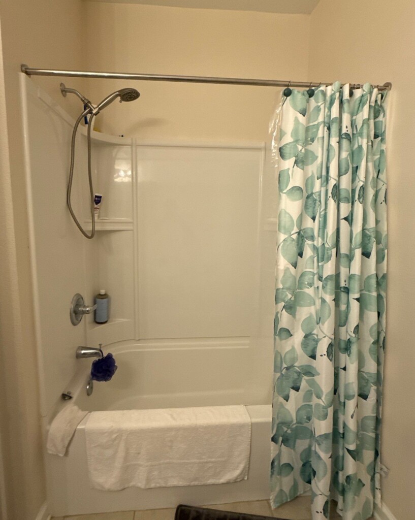 Before - Walk-in Shower Install, Key Lime Dr, Unit 303, Jacksonville, FL 32256