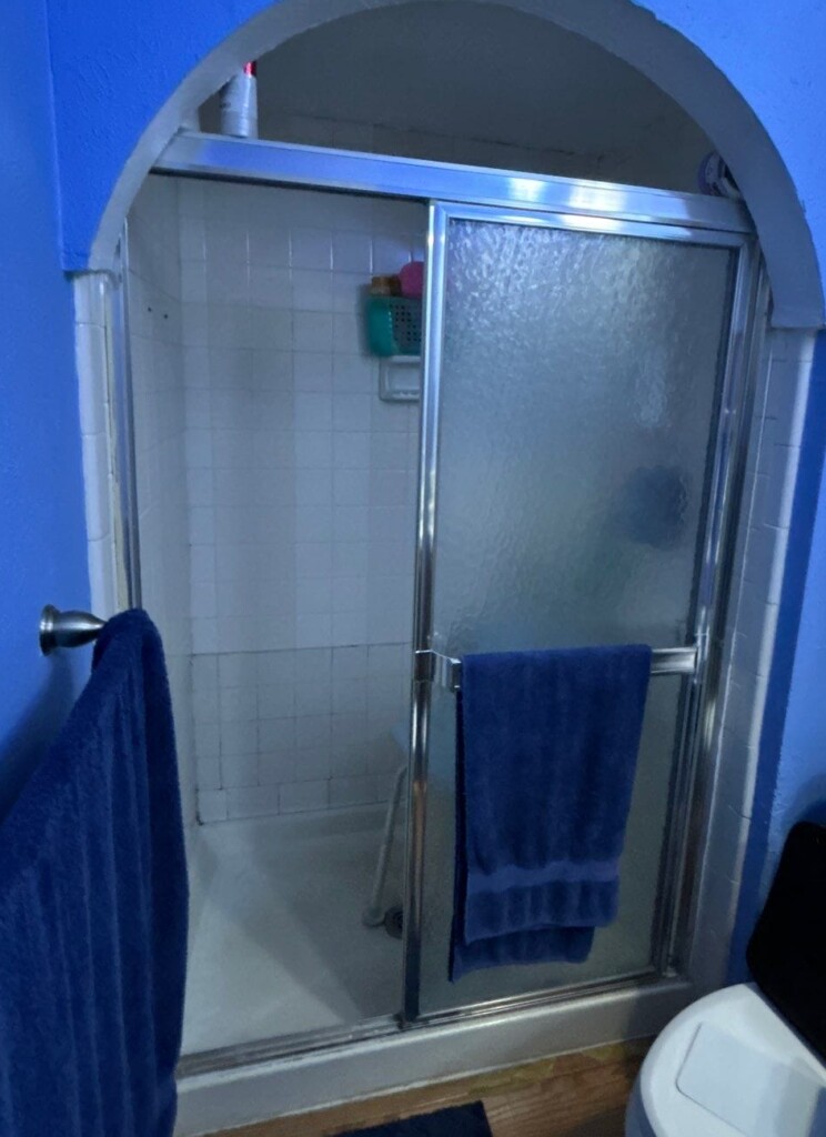 Before - Shower Remodel, Ridgemoor Ct, Arlington, TX 76016