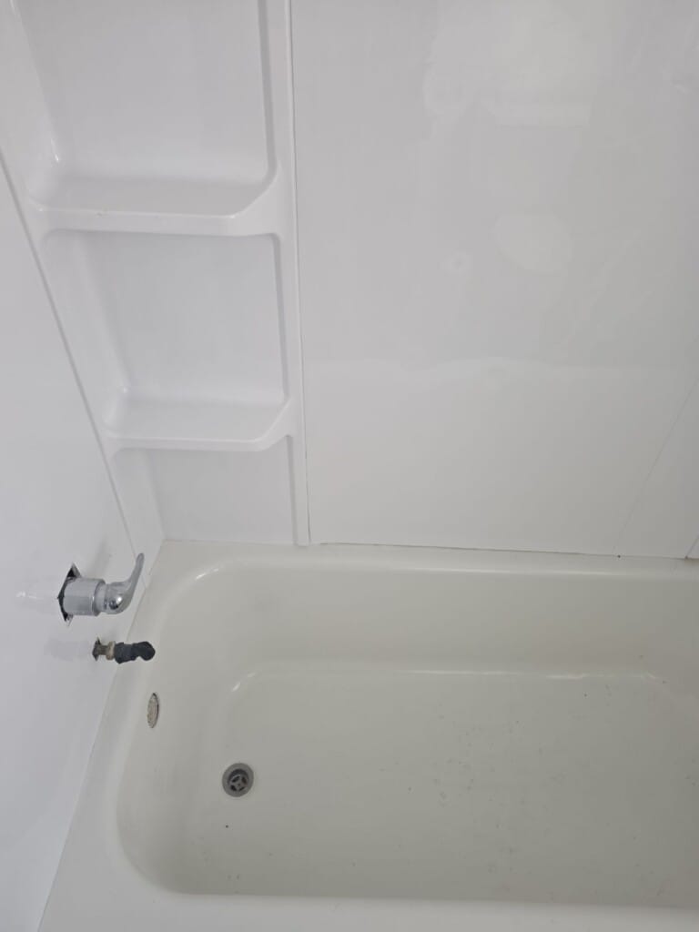 Before - New Baththub Installation, Allanwood Dr, Cleveland, OH 44129