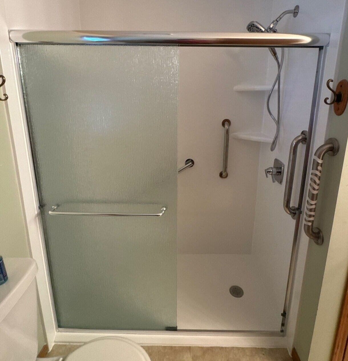 Walk-in Shower Install, Ridgeway Rd, Omaha, NE 68134
