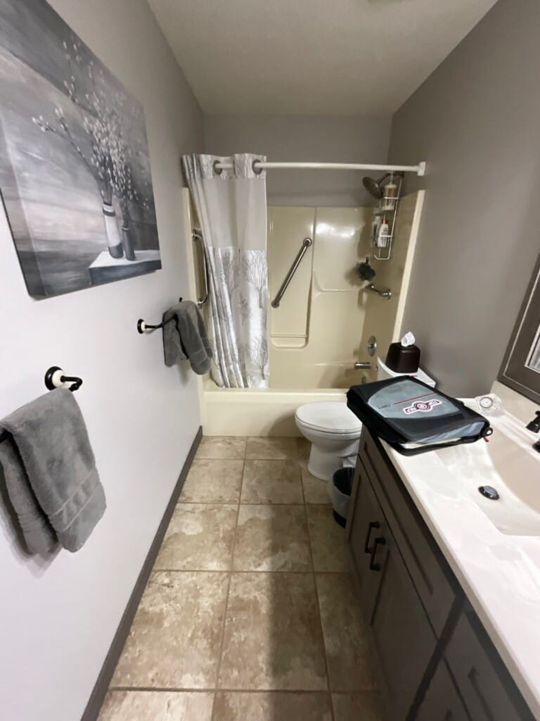 Before - Walk-in Shower Install, Ravenswood Ct, Shoreview, MN 55126