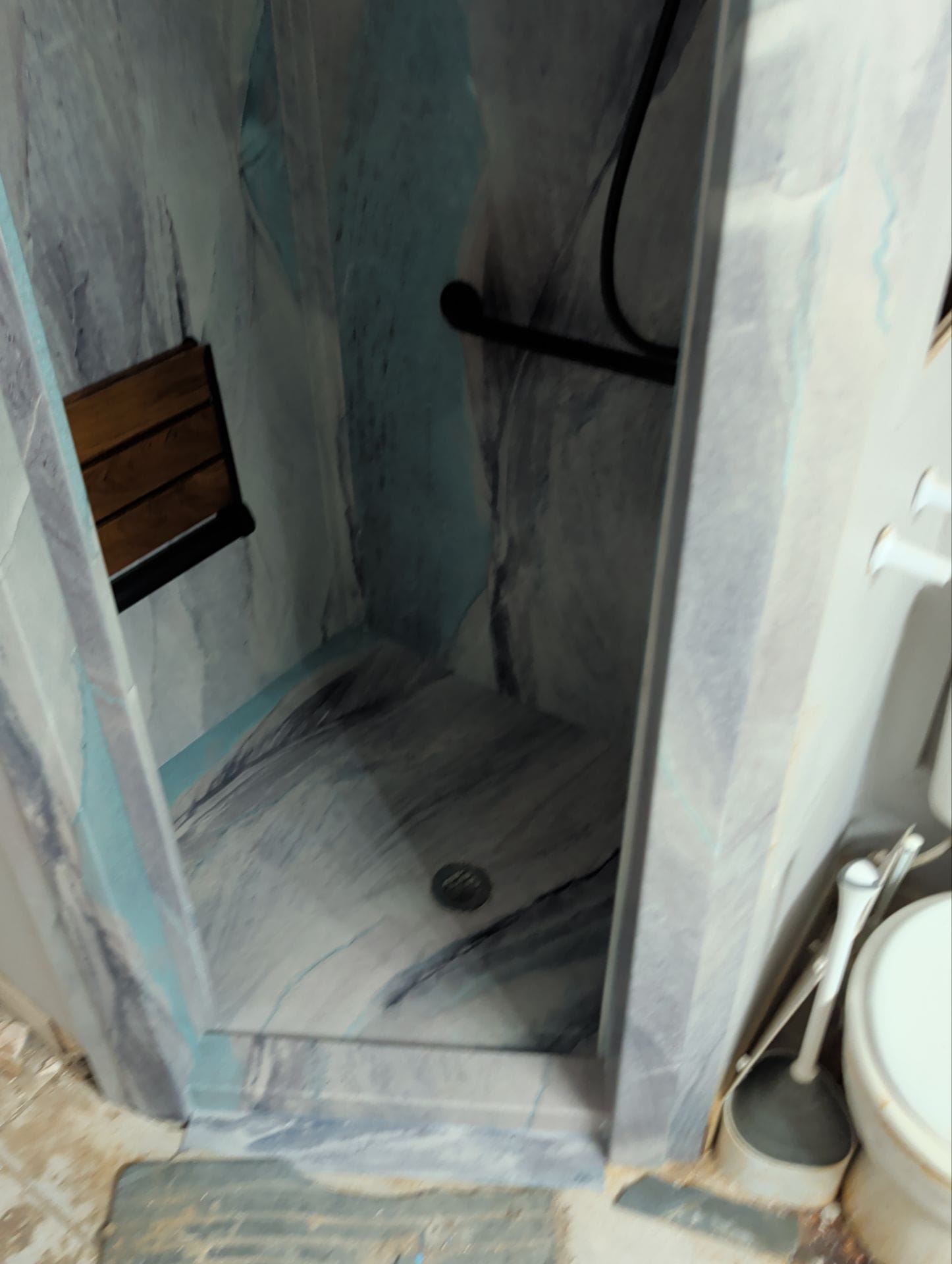 Shower Remodel, E 67th St, Blg 13 Apt 580, Tulsa, OK 74136