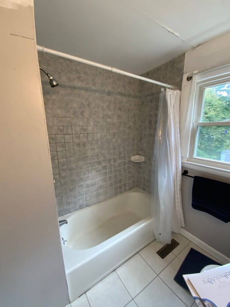 Before - Bathroom Remodel, W Temple View Cir, South Jordan, UT 84095