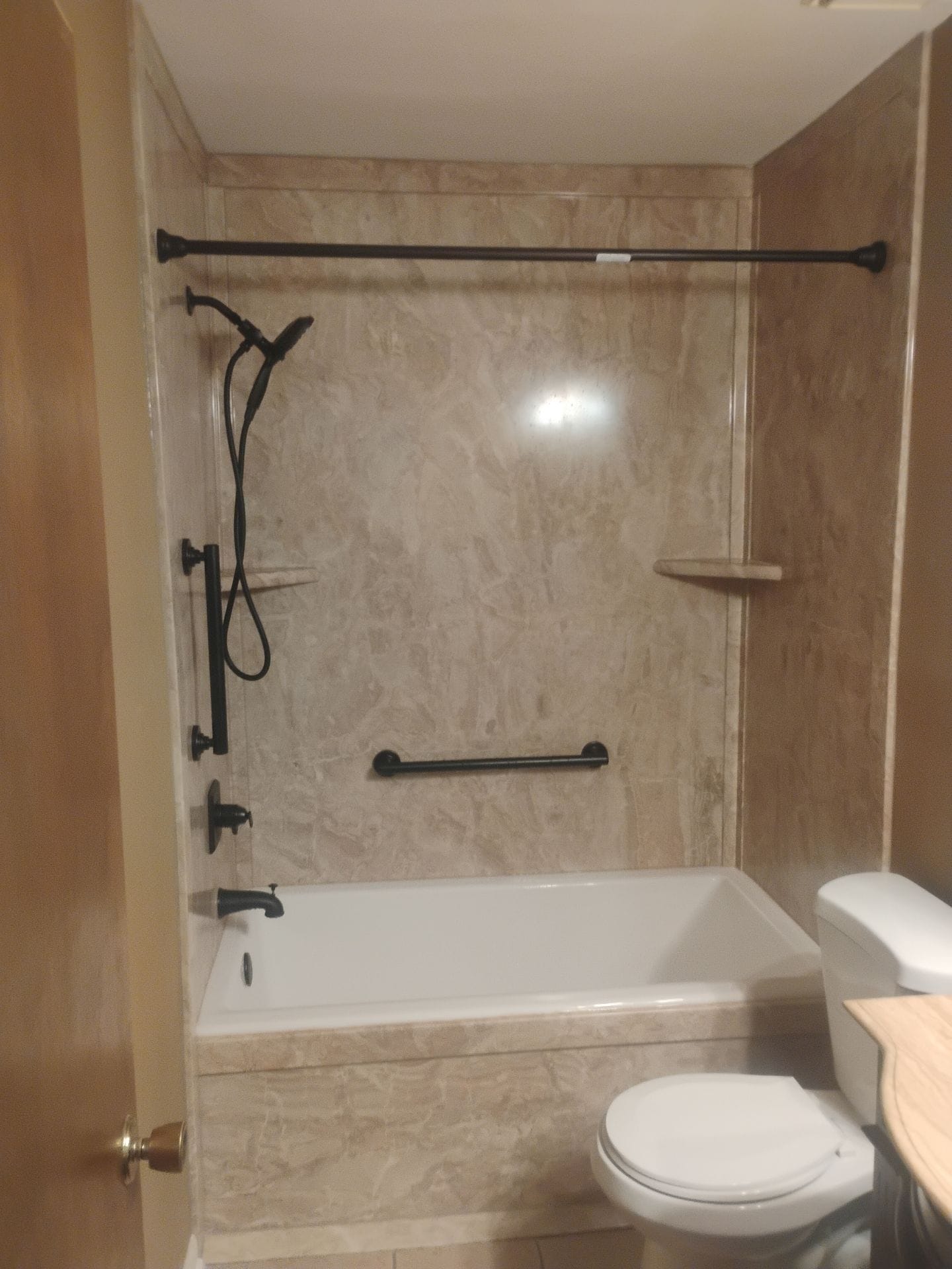New Bathtub Installation, Stuyvesant St, Savannah, GA 31405