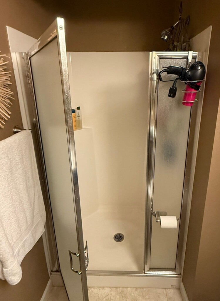 Before - Shower Remodel, NE 135th Lane, Kirkland, WA 98034