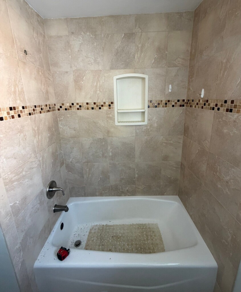 Before - New Bathtub Installation, W Seward St, Niles, IL 60714