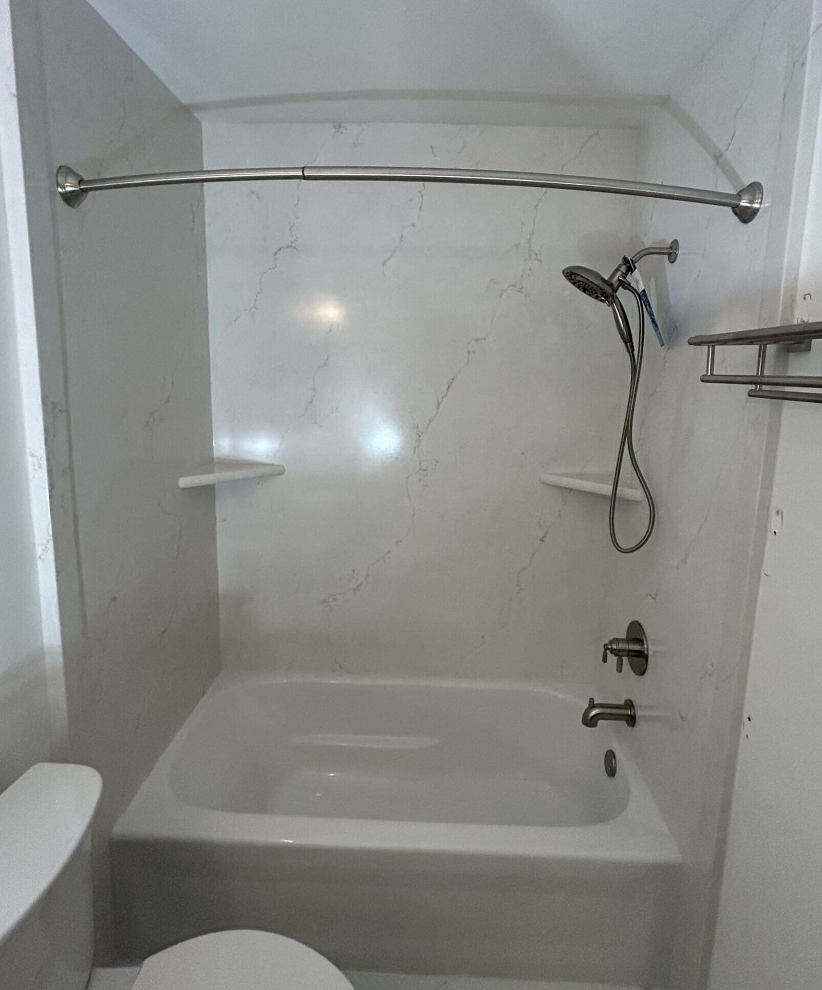 New Bathtub Installation, Embassy St, New Baltimore, Michigan 48047