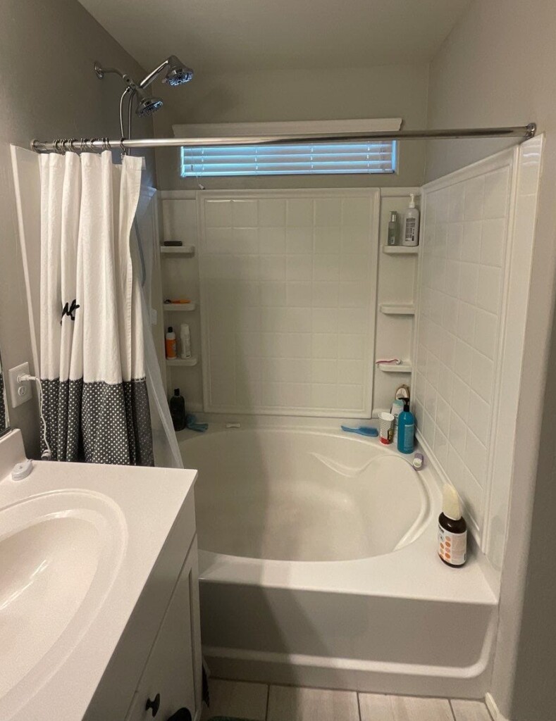 Before - New Bathtub Installation, E Greenway St, Mesa, AZ 85205