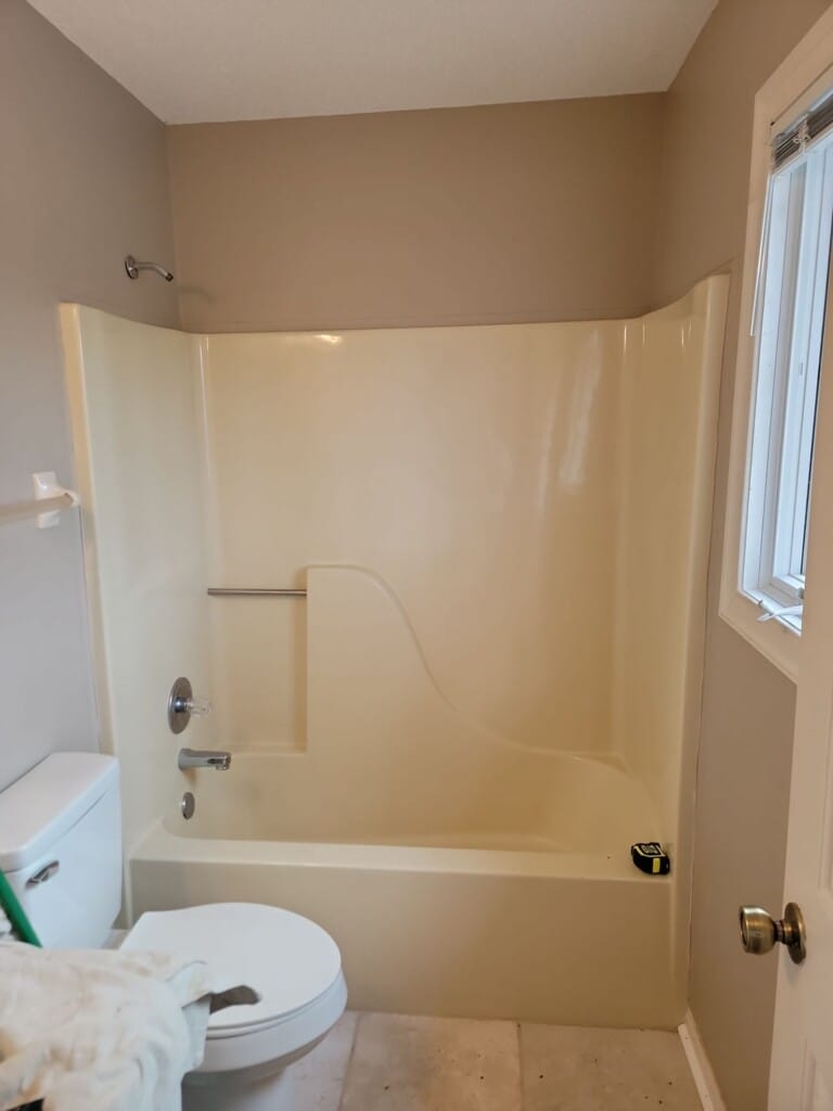 Before - Walk-in Shower Install, Hunters Creek Dr, Olive Branch, MS 38654