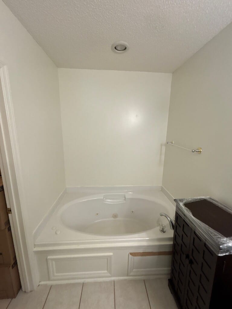Before - Walk-in Shower Install, Cobblefield Dr, Albany, GA 31701