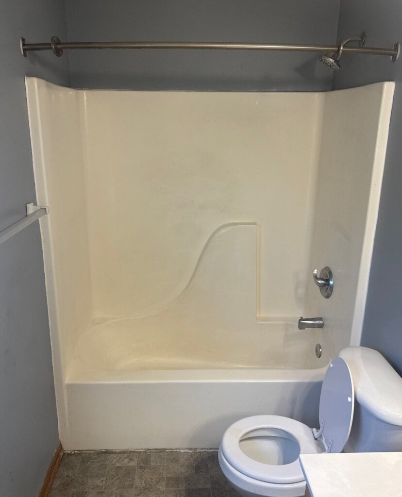 Before - Walk-in Shower Install, N 164th St, Omaha, NE 68116