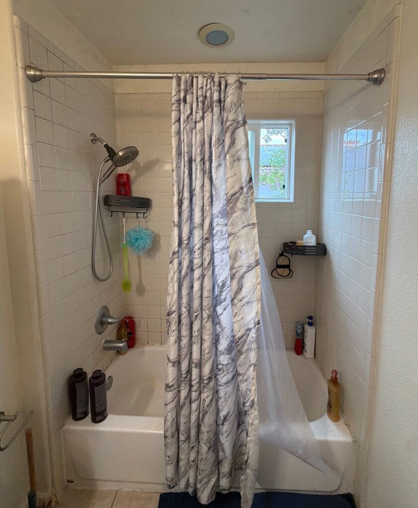 Before - Walk-in Shower Install, Lock Ave, Sacramento, CA 95822