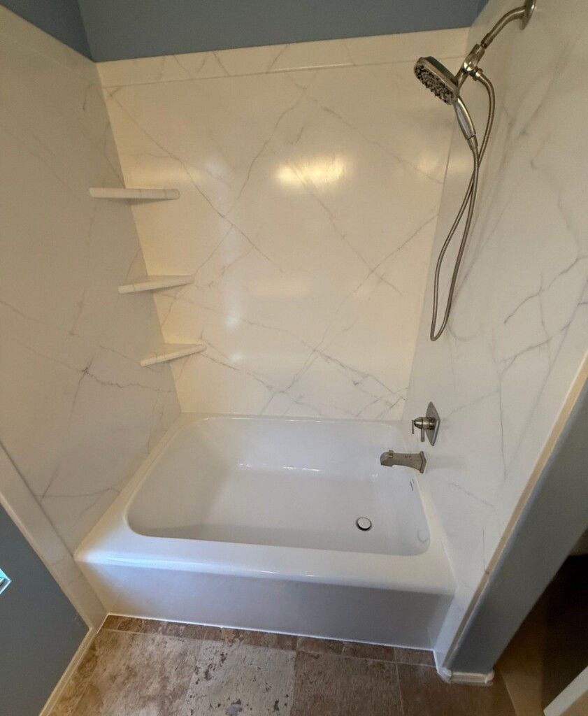 After - Bath & Shower Combo, N 35th Dr, Glendale, AZ 85310