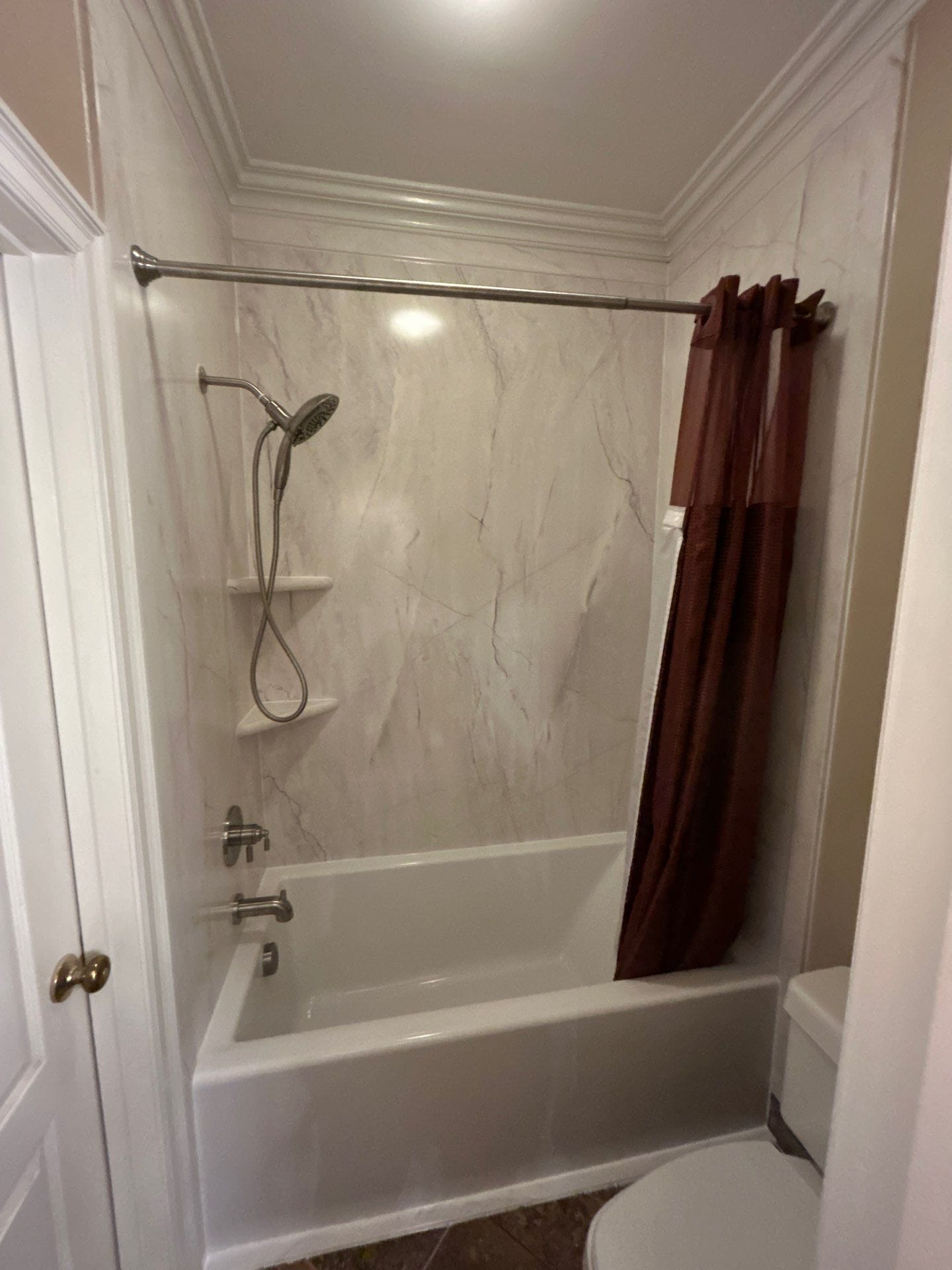 Bath & Shower Combo, Ruthwood Dr, Lafayette, LA 70503