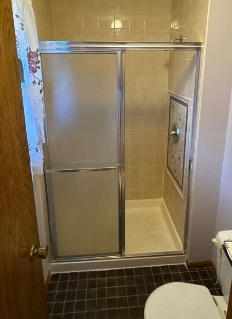 Before - Shower Remodel, Alameda St, Shoreview, MN 55126