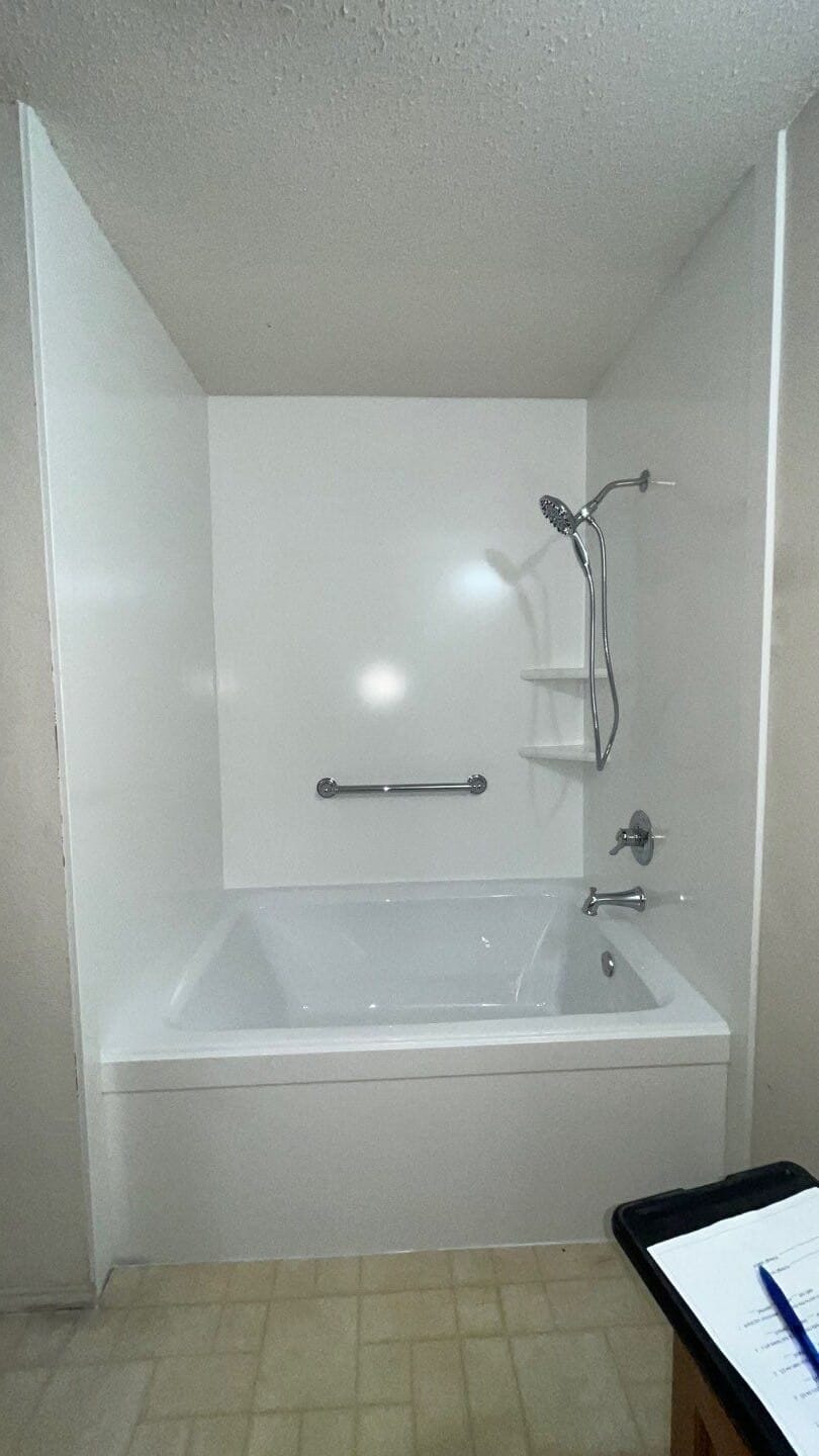 Bath & Shower Combo, Starpoint Ln, Wylie, TX 75098