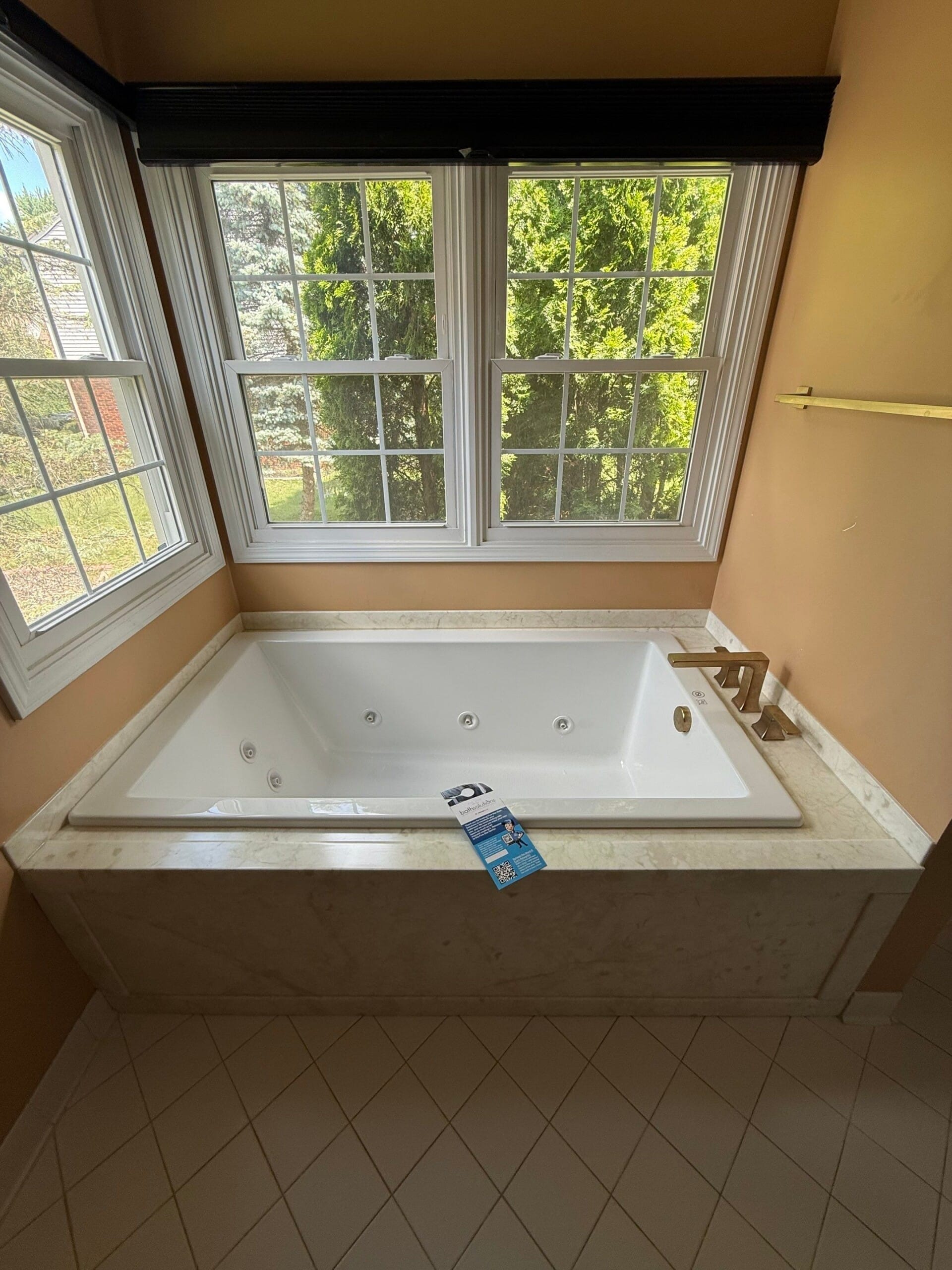 New Bathtub Installation, Bloomfield Oaks Dr, West Bloomfield, MI 48324