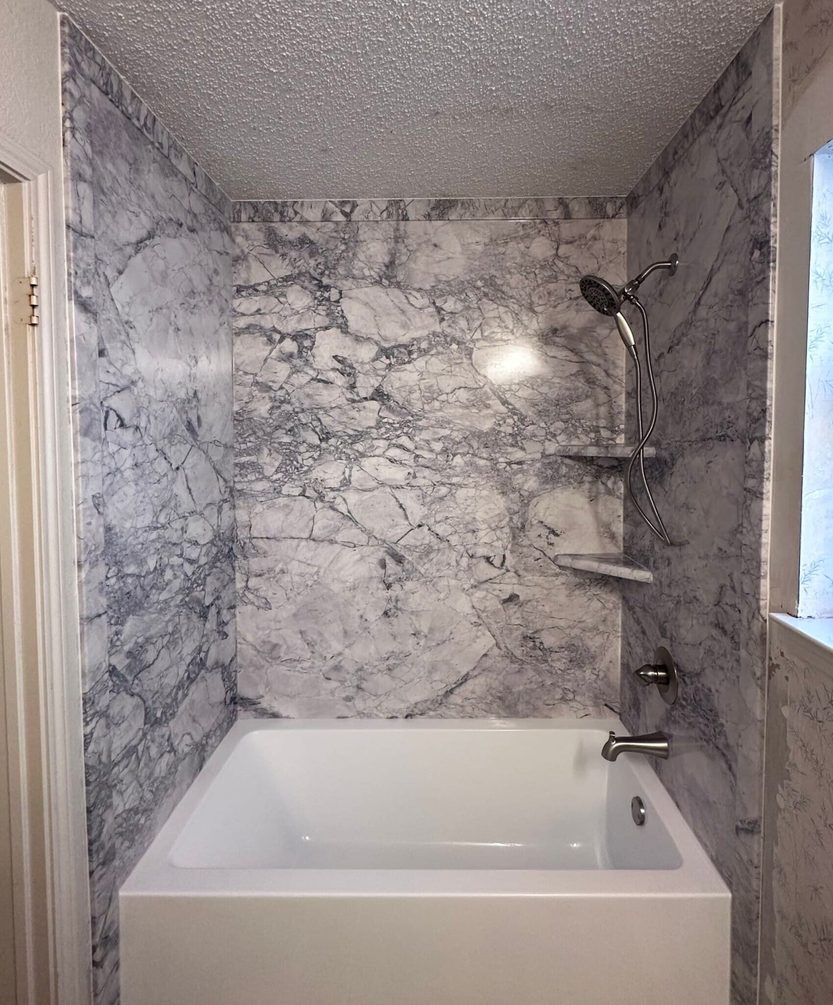 Bath & Shower Combo, Creighton Dr, Mesquite, TX 75150