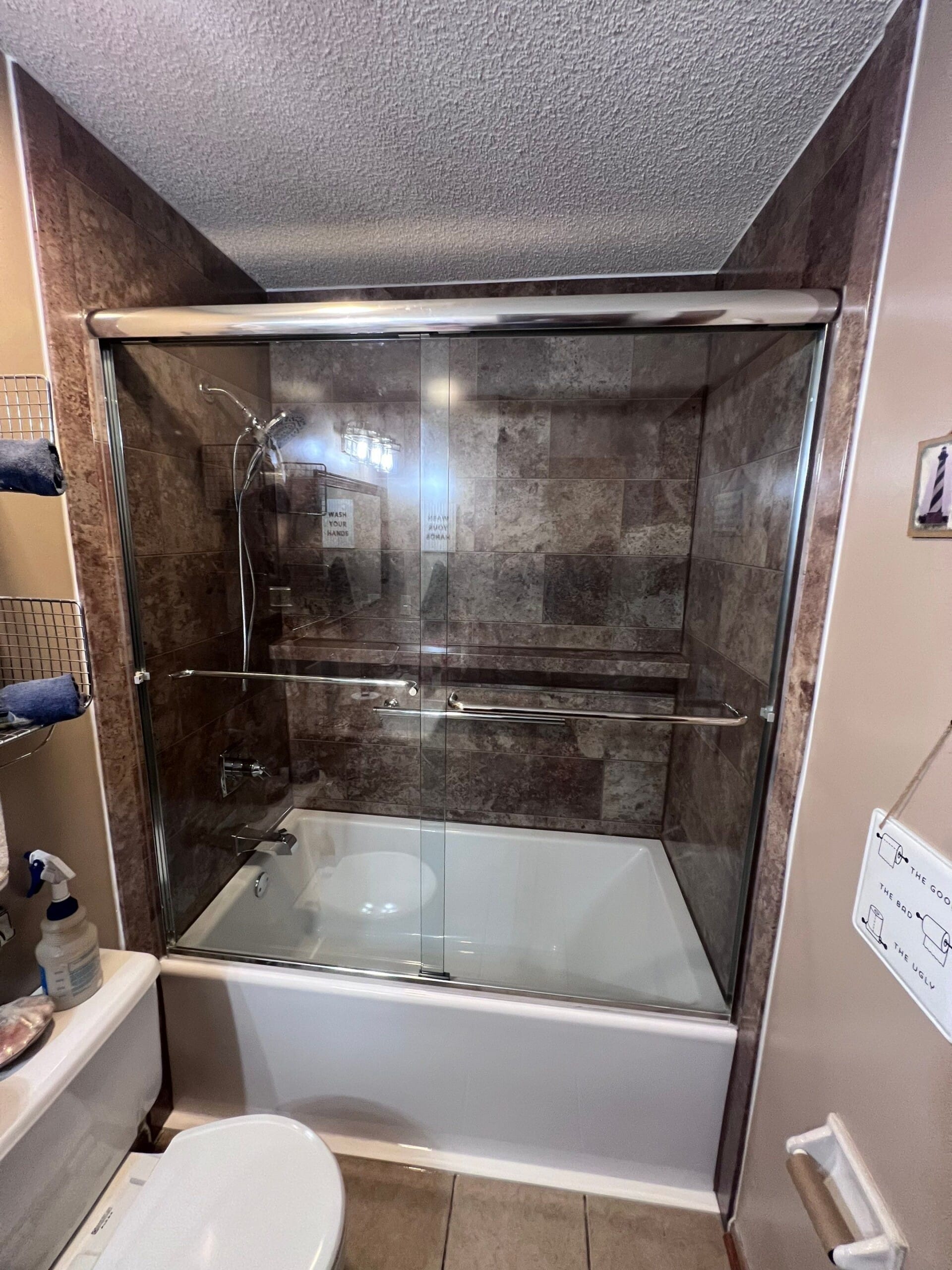 Bath & Shower Combo, E 56 Terr, Raytown, MO 64133