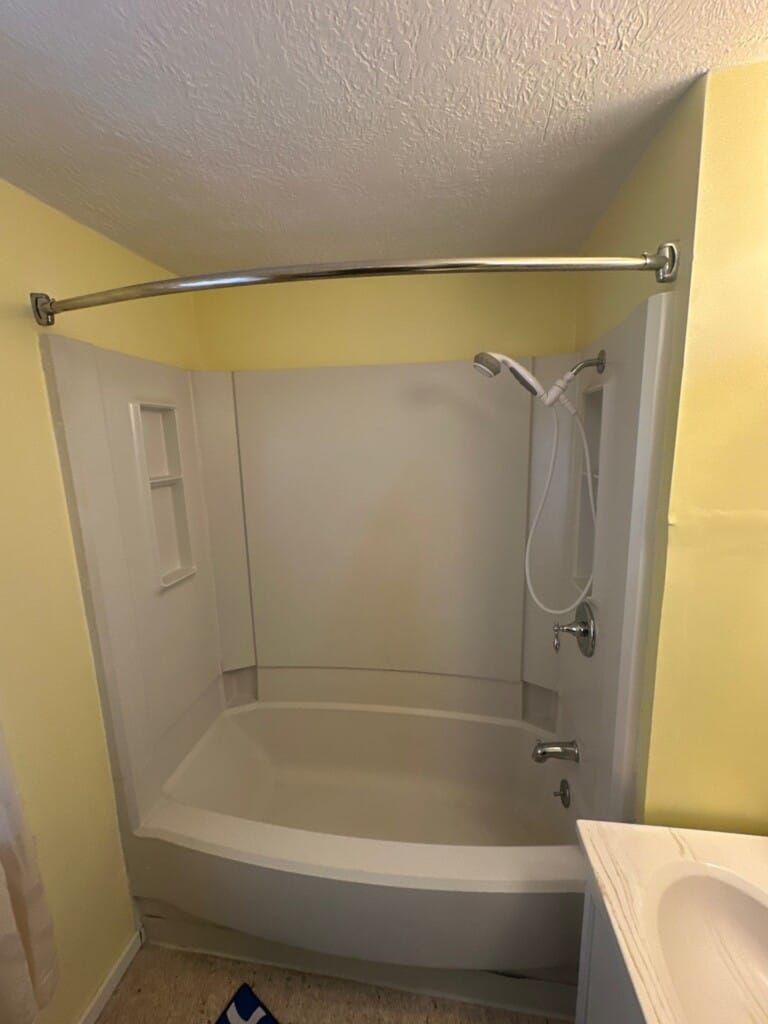 Before - Walk-in Shower Install, Willow Hwy, Grand Ledge, MI 48837