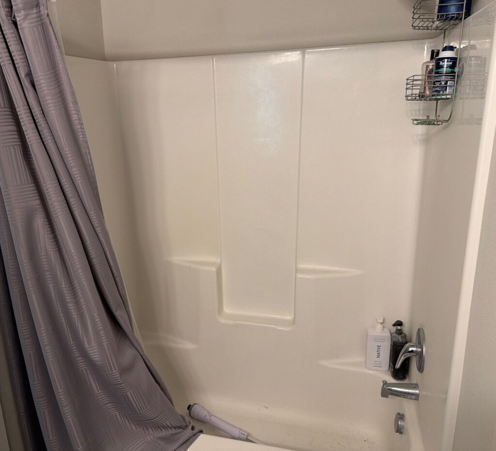 Before - New Bathtub Installation, E 109th Pl N, Owasso, OK 74055
