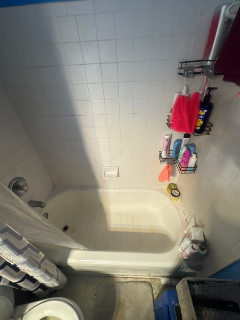 Before - New Bathtub Installation, Cloudberry Ct, Waldorf, MD 20603
