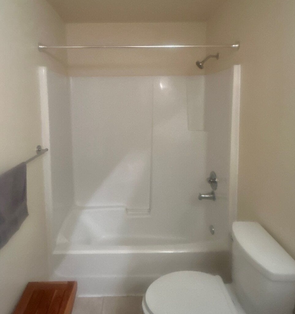 Before - Walk-in Shower Installation, NE 128th St, Kirkland, WA 98034