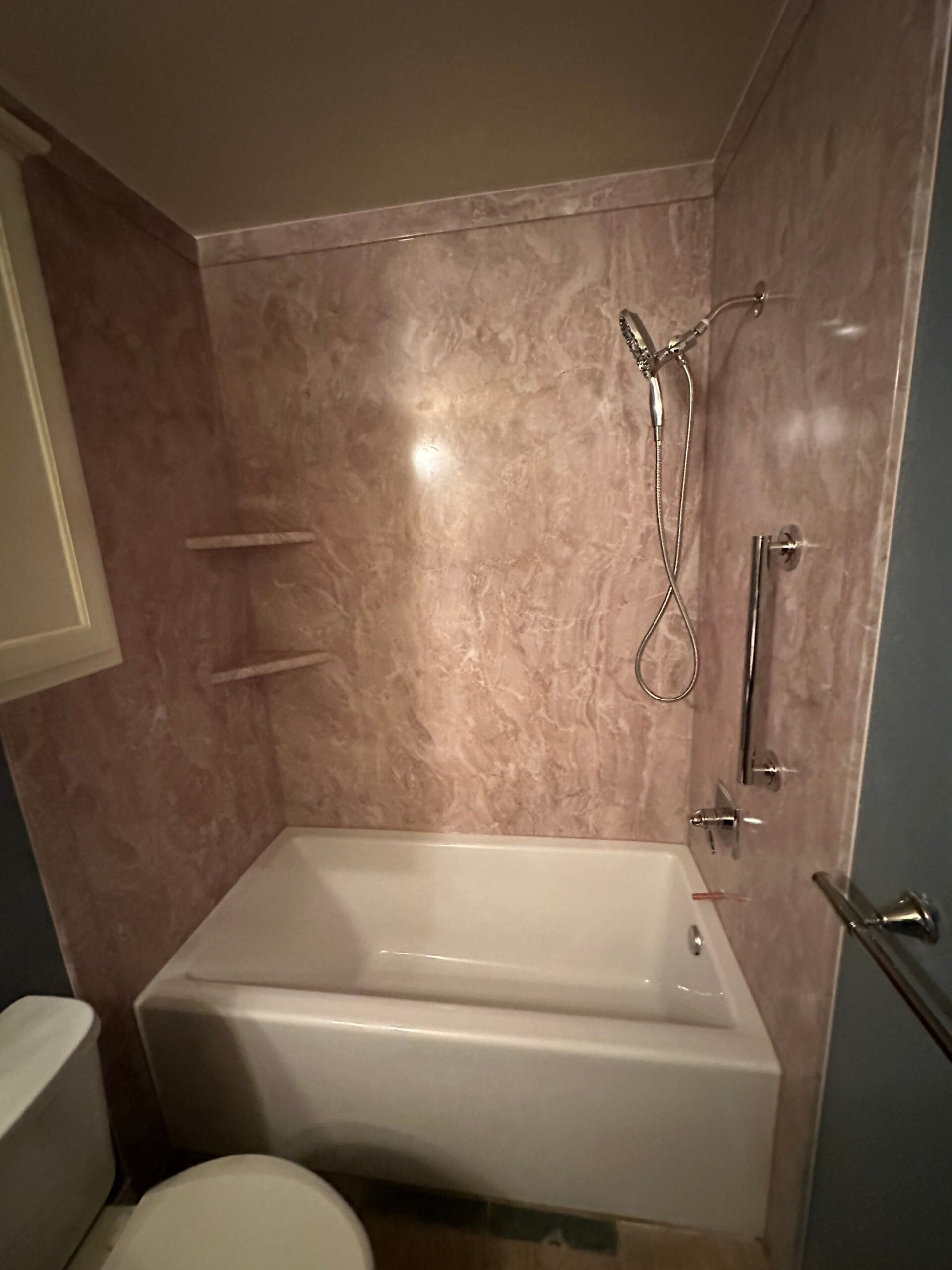 Bath & Shower Combo, Lightwood Loop, Austin, TX 78748
